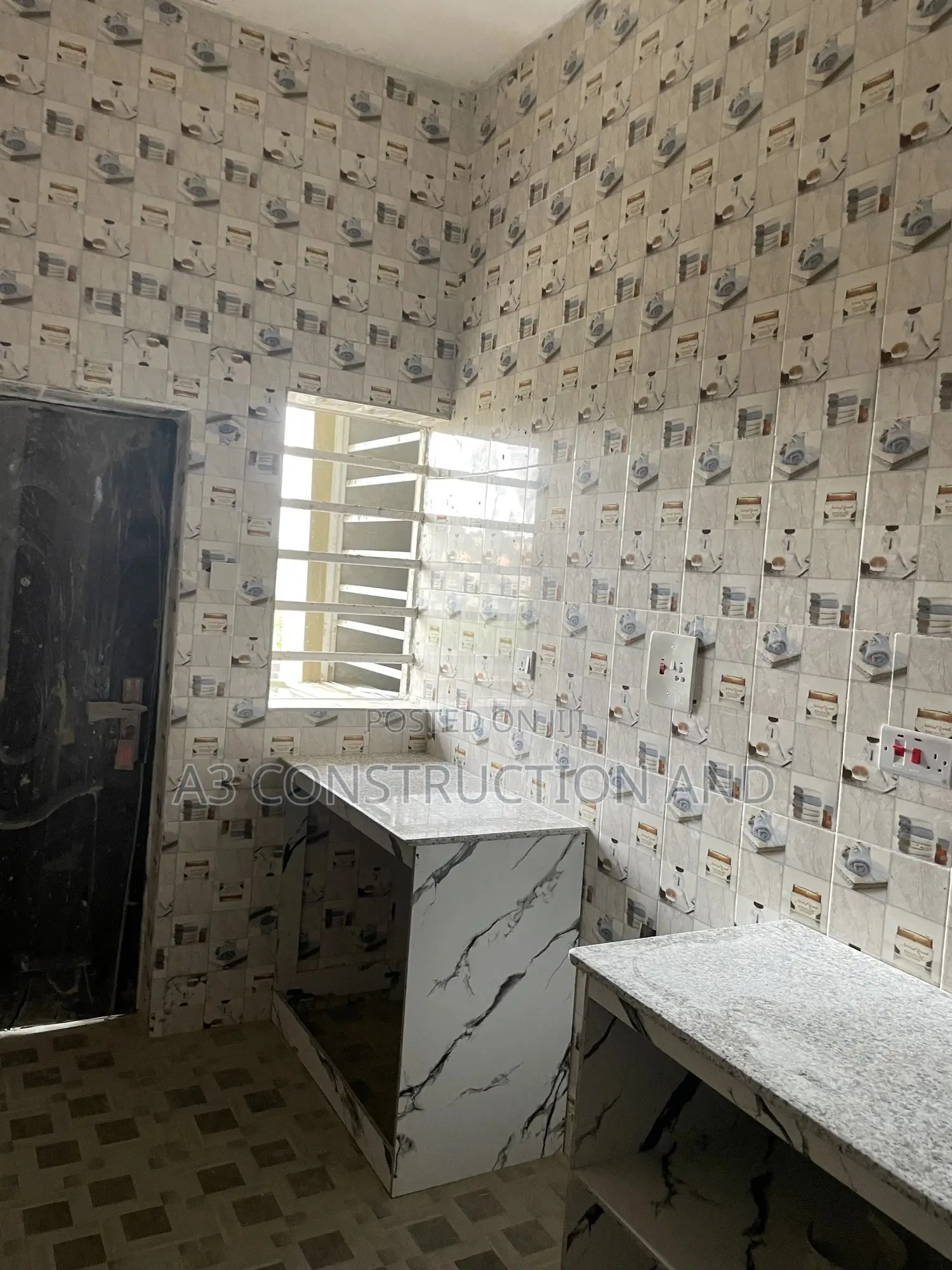 3bdrm Block of Flats in Okebadan Estate, Off for rent in Akobo
