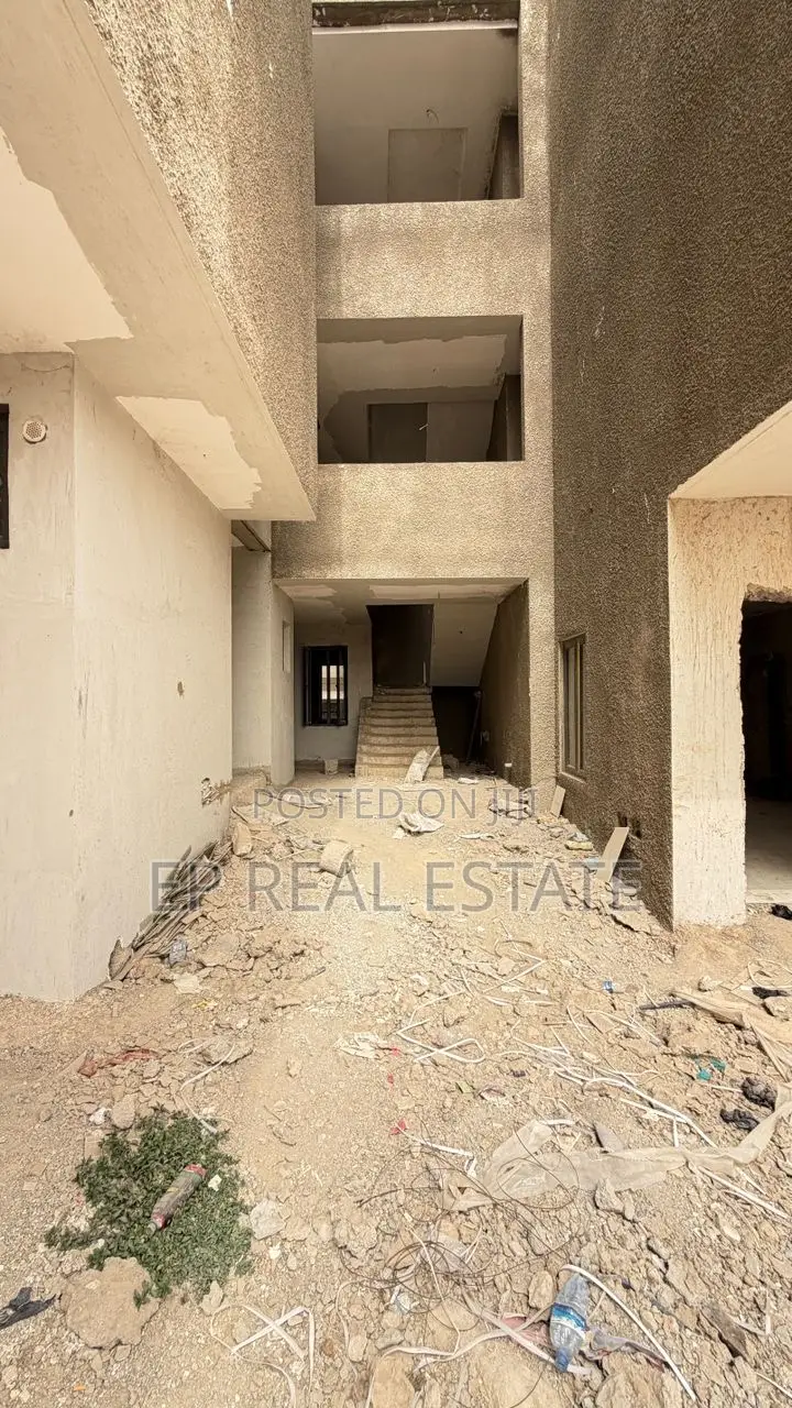 3bdrm Apartment in Kaura for sale in Kaura