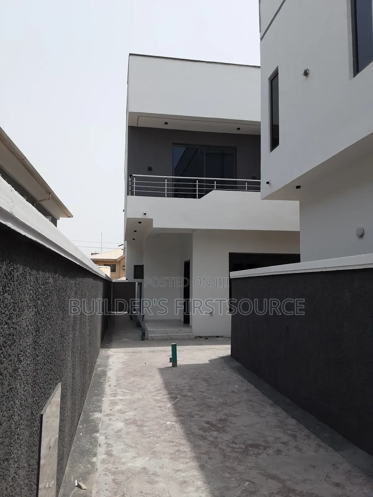 4bdrm Duplex in Atlantic View Estate, Igbo-efon for sale in Igbo-efon
