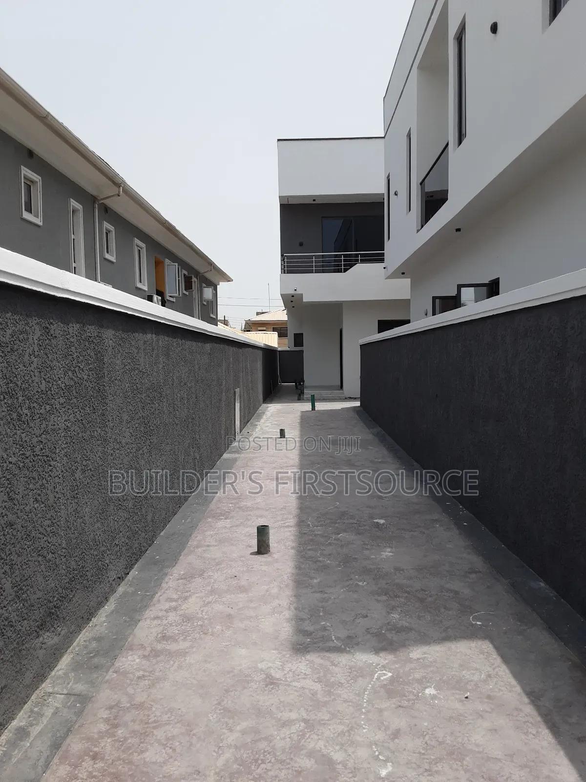 4bdrm Duplex in Atlantic View Estate, Igbo-efon for sale in Igbo-efon