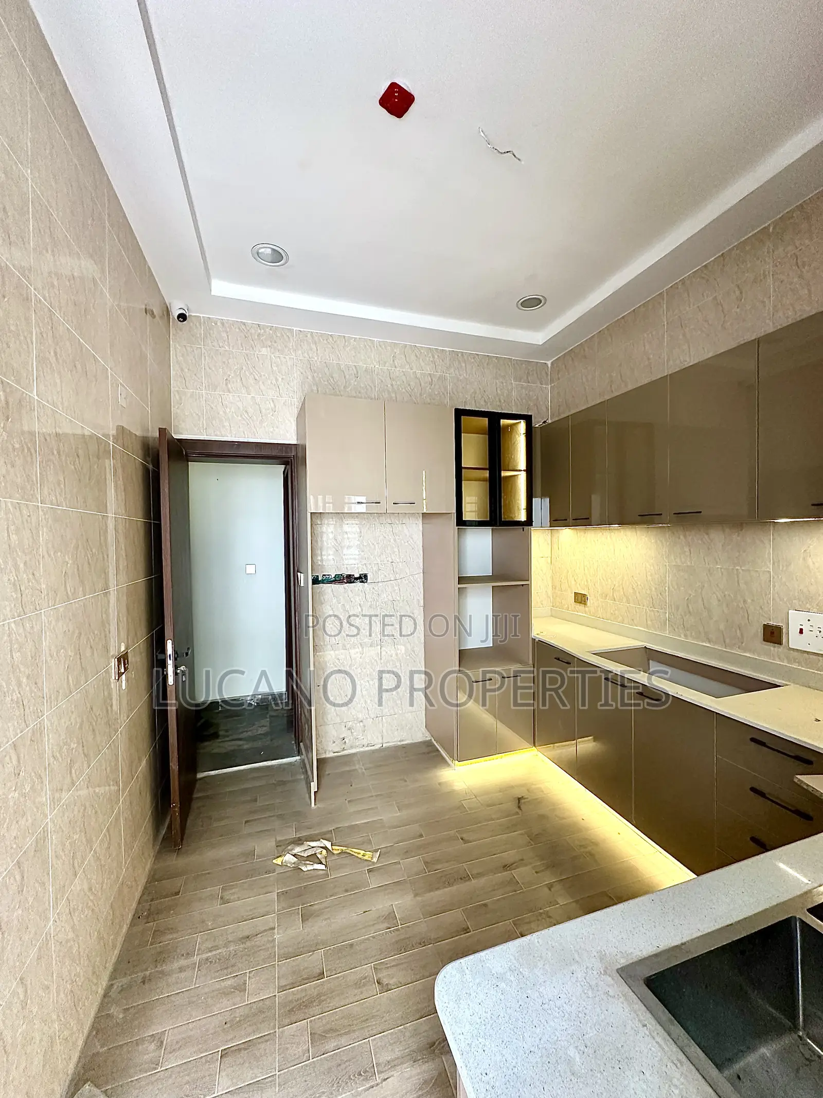 5bdrm Townhouse / Terrace in Wuye District for rent in Wuye