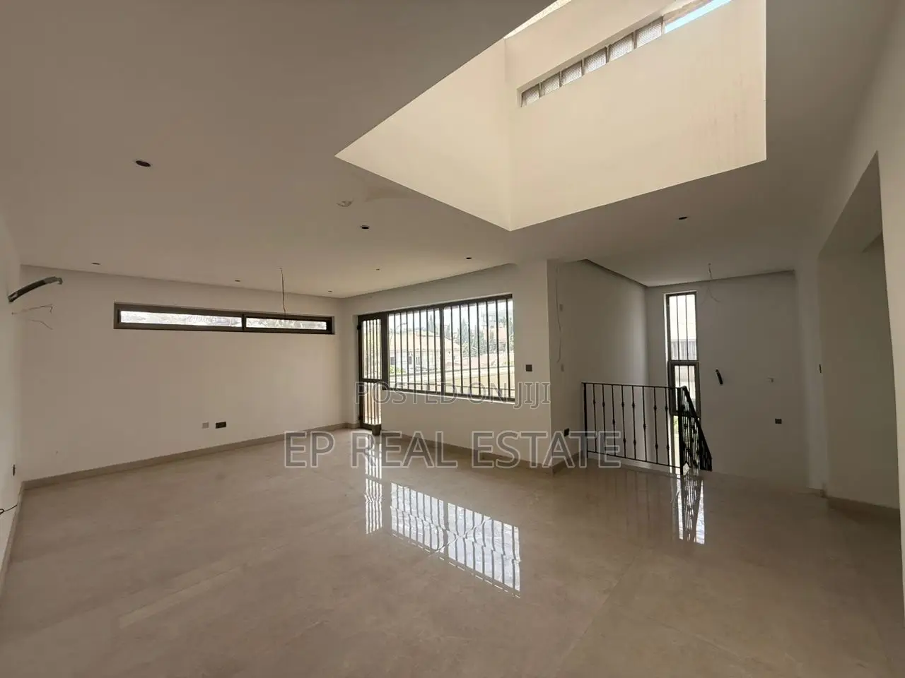 4bdrm Duplex in Maitama for sale in Maitama