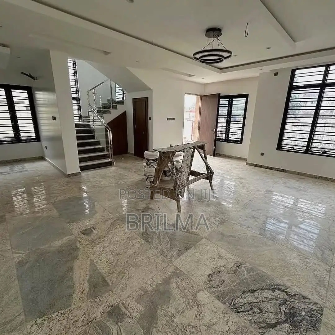 4bdrm Duplex in Life Camp for sale in Life Camp