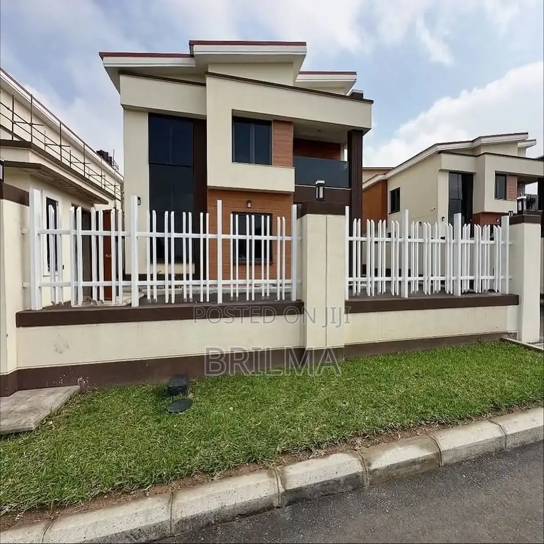 4bdrm Duplex in Life Camp for sale in Life Camp