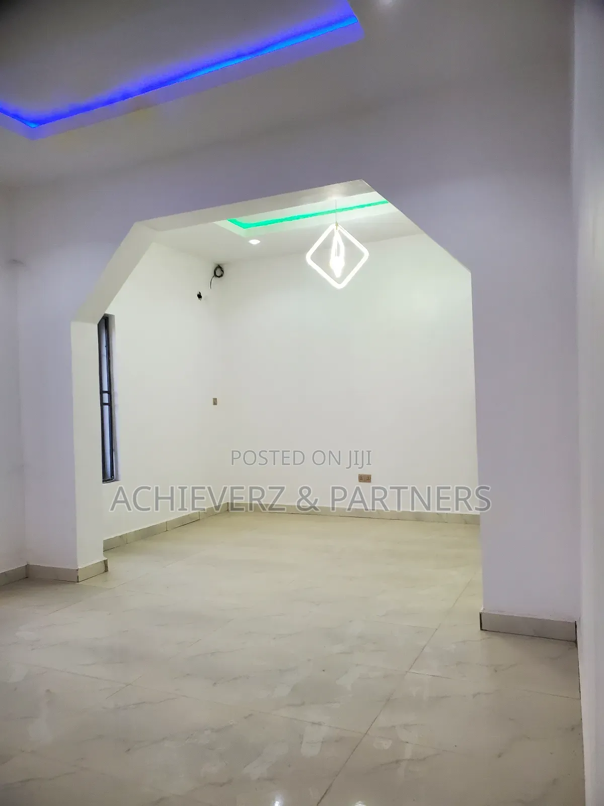 5bdrm Duplex in Guzape District for sale in Guzape District