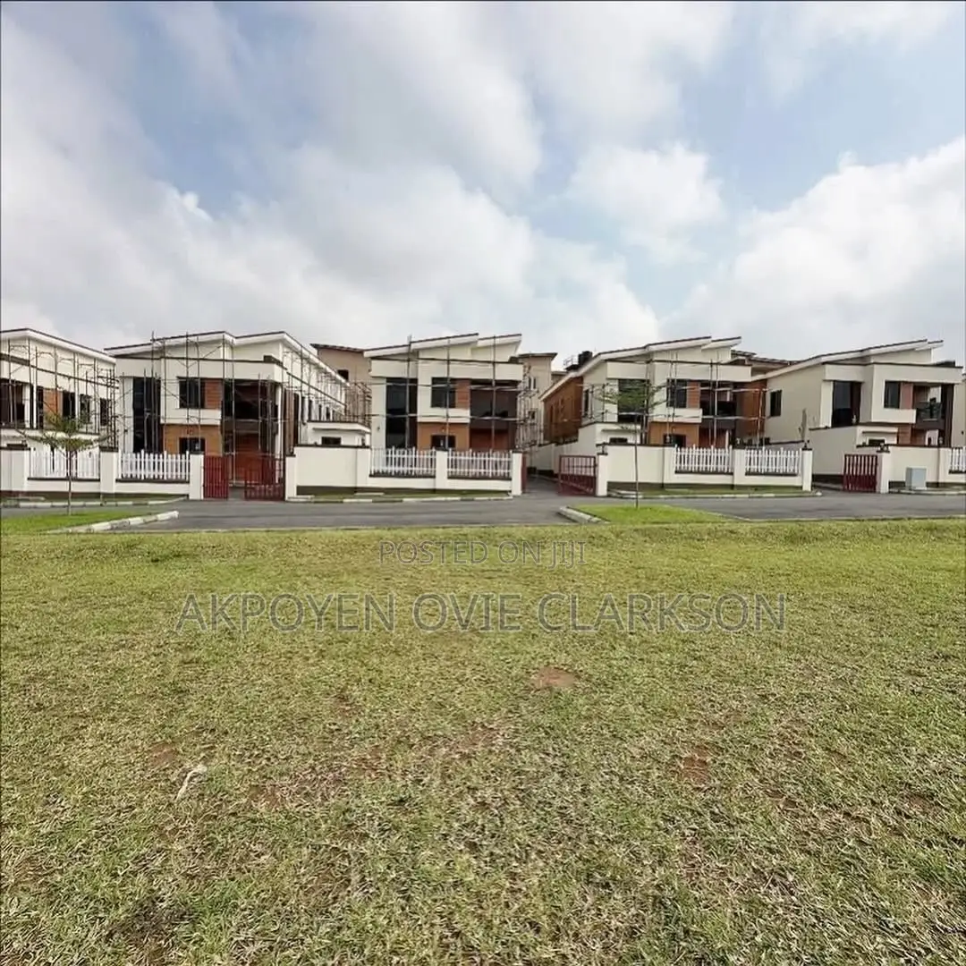 4bdrm Duplex in Life Camp for sale in Life Camp