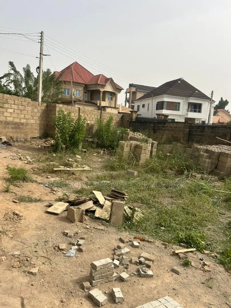 Prime 610sqm at 2nd Purple Gate (Sharp Corner) in Oluyole Estate