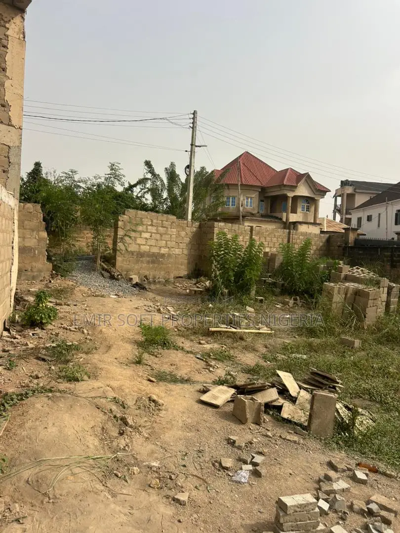 Prime 610sqm at 2nd Purple Gate (Sharp Corner) in Oluyole Estate