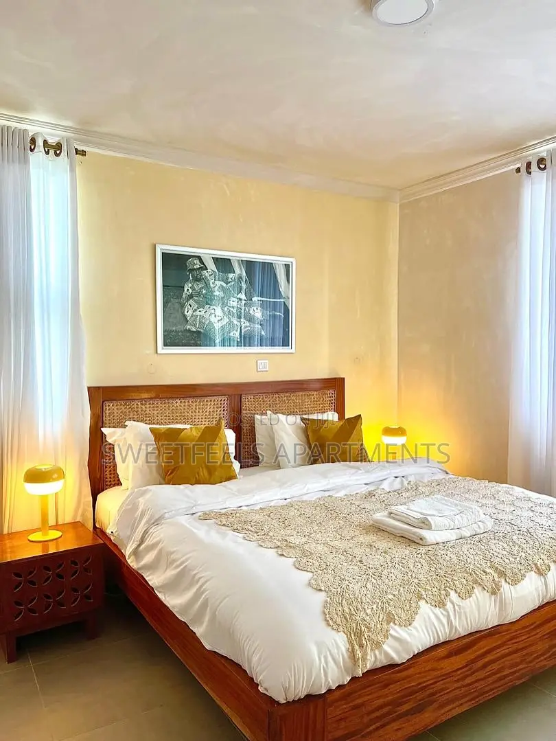 2-Bedroom Retreat in the Heart of Victoria Island in Victoria Island Extension