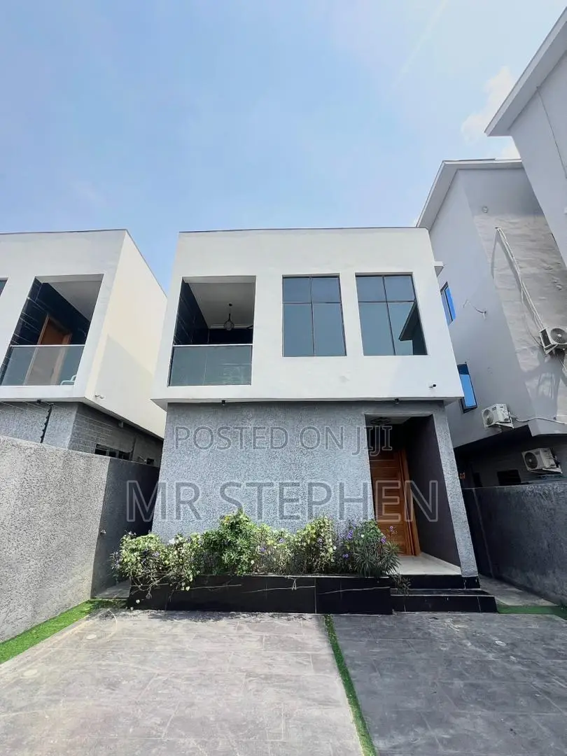 5-Bedroom Fully Detached House + Bq • Ologolo, Lekki in Ologolo