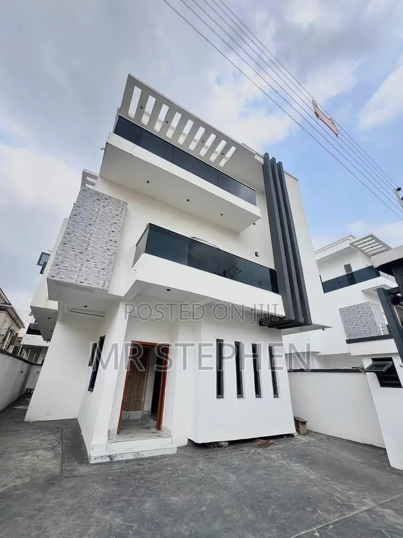 5-Bedroom Fully Detached House + Bq • Ologolo, Lekki in Ologolo