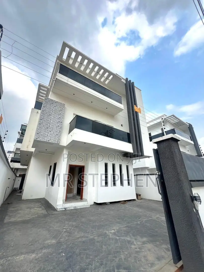 5-Bedroom Fully Detached House + Bq • Ologolo, Lekki in Ologolo