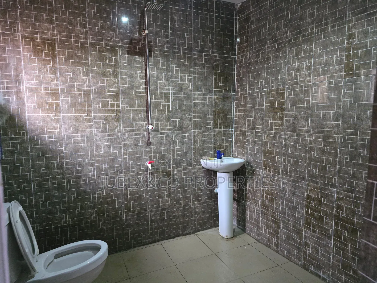 3bdrm Bungalow in Isiun Abeokuta for sale in Abeokuta North