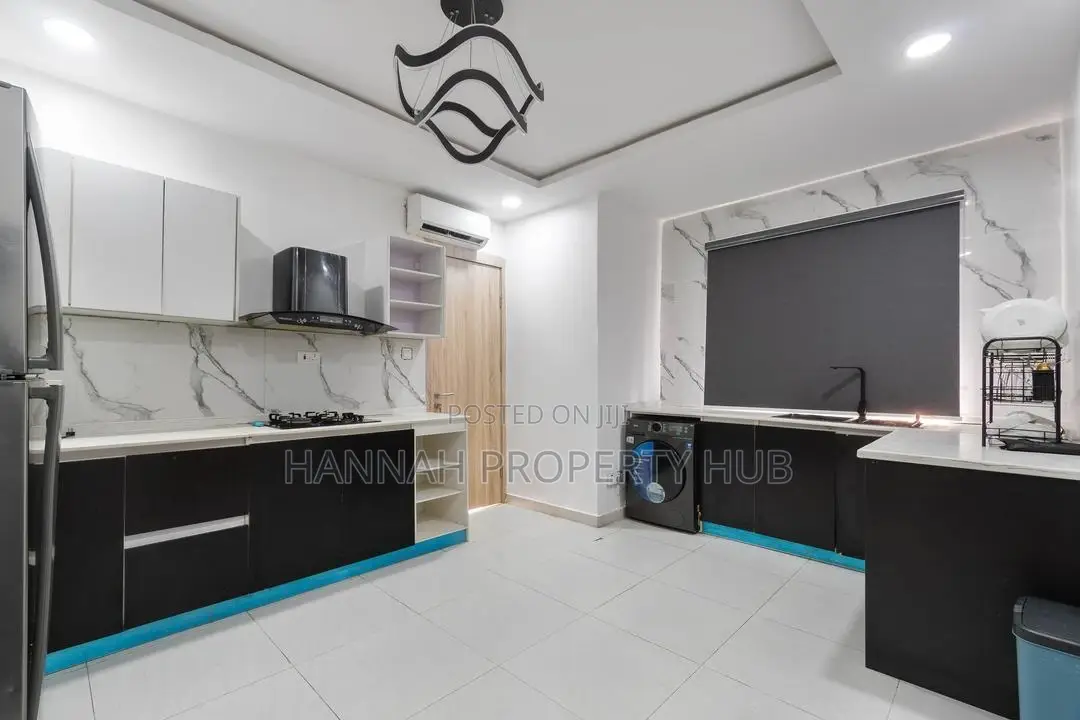 4bdrm Duplex in Abraham Adesanya for sale in Abraham Adesanya Estate
