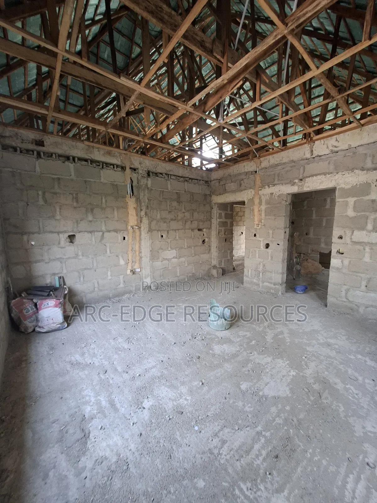 3bdrm Block of Flats in Ago Palace for sale in Ago Palace