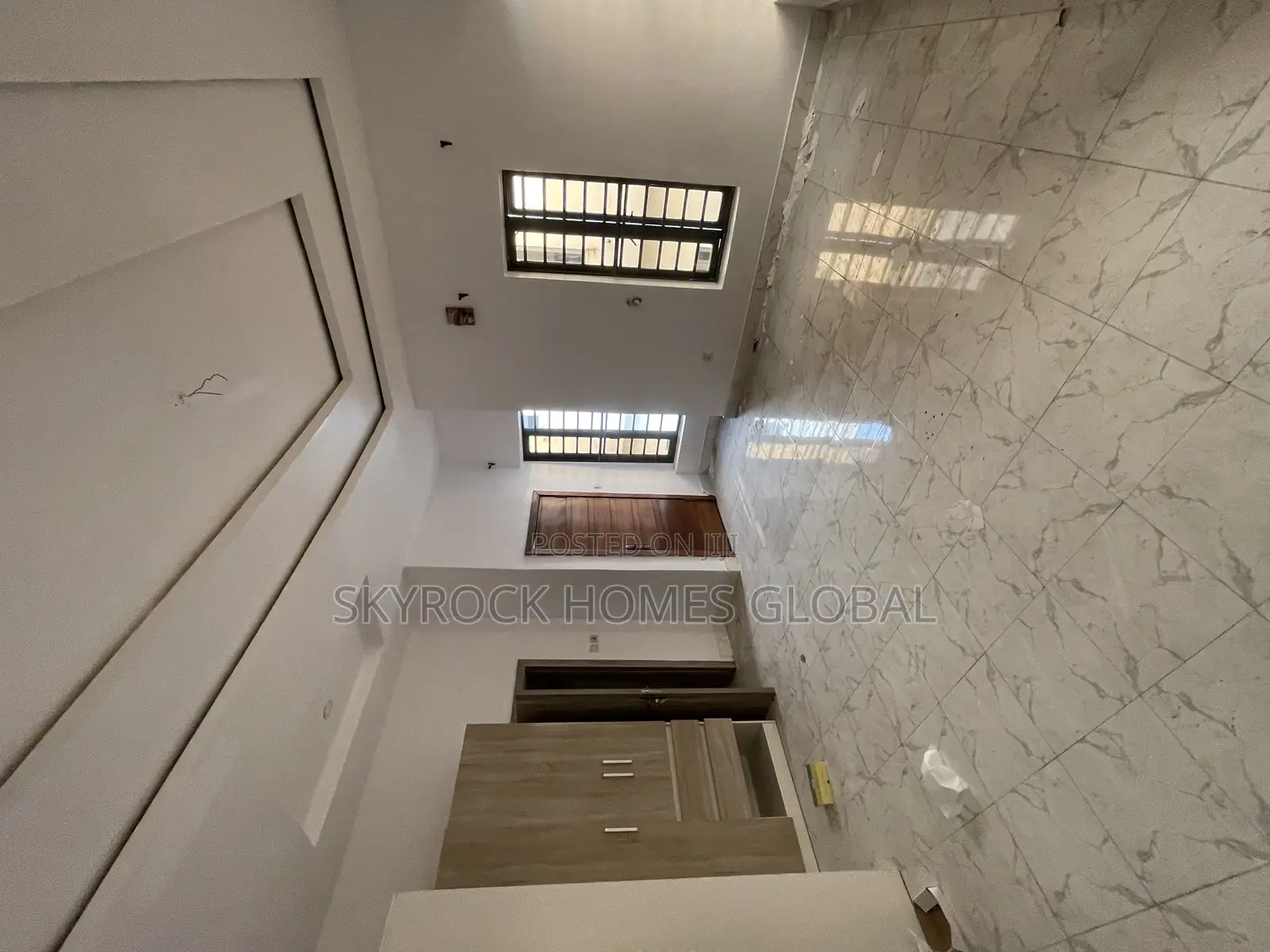 4bdrm Duplex in Ikota for rent in Ikota