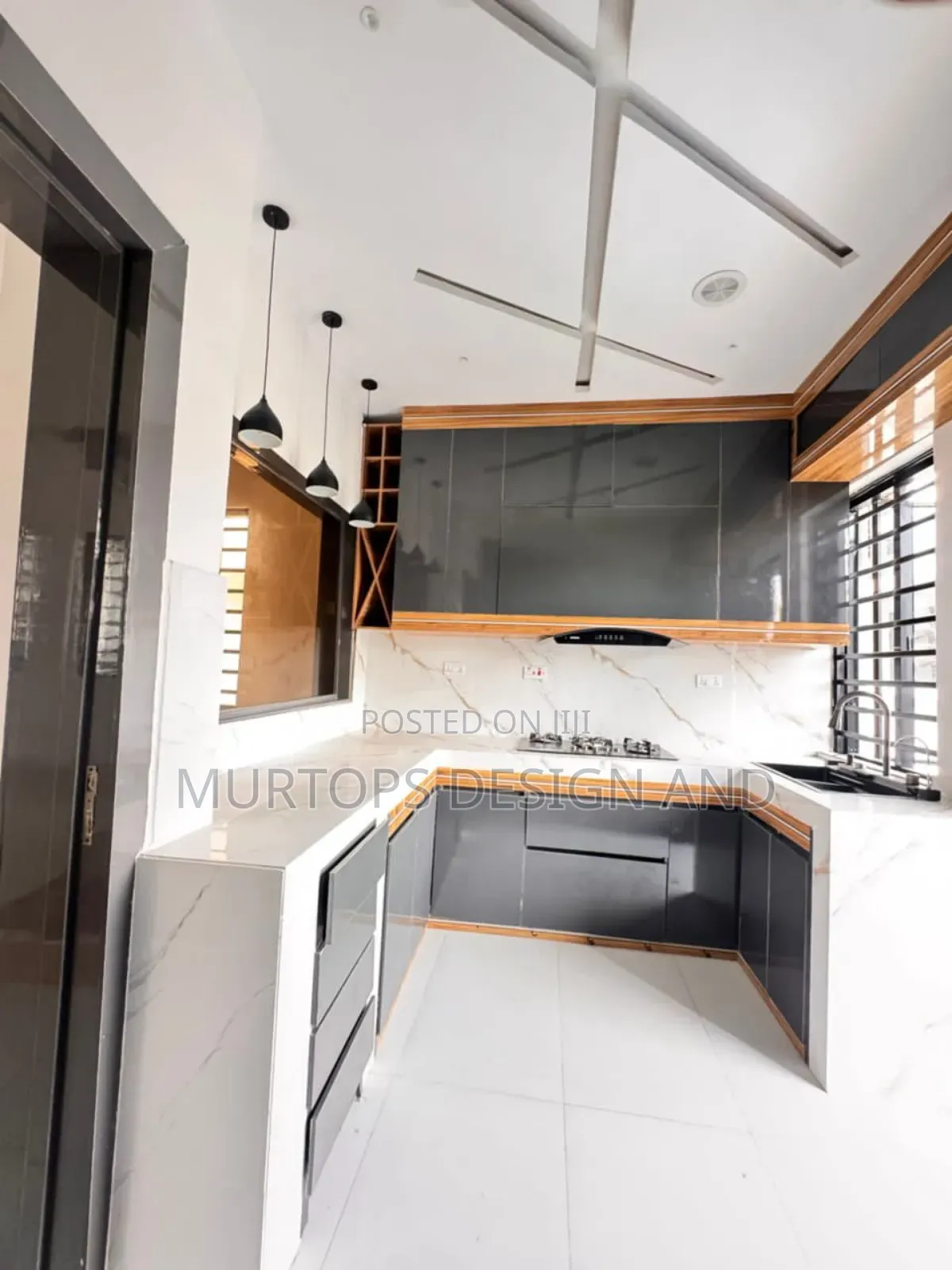 5bdrm Duplex in Lekki Phase 1 for sale in Lekki Phase 1