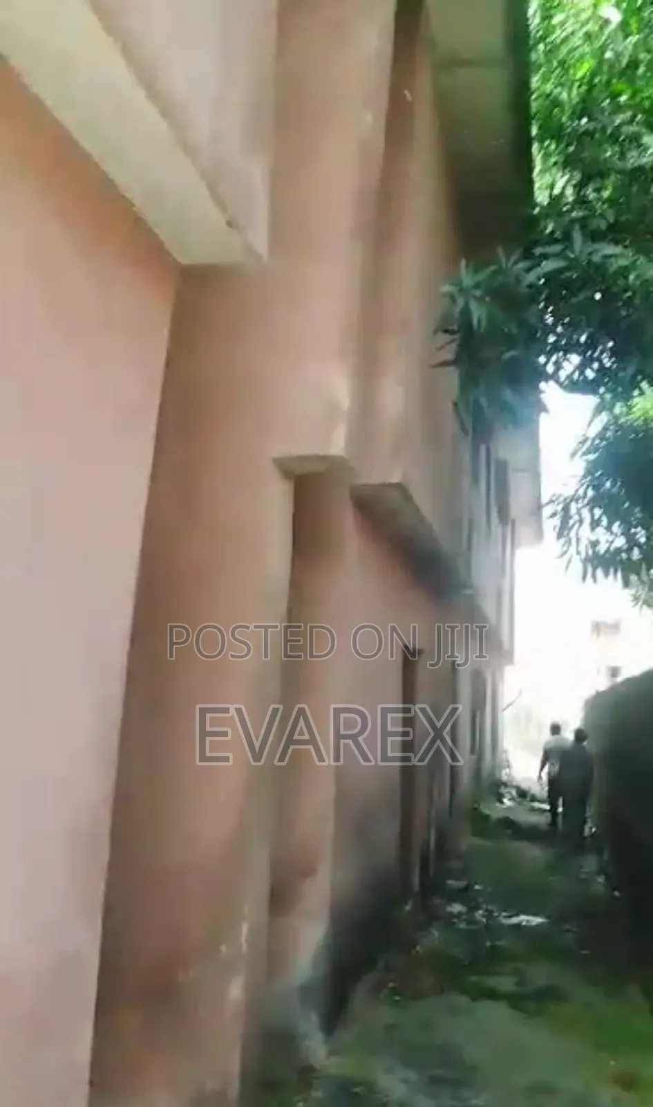 12bdrm Block of Flats in Ojo for sale in Ojo