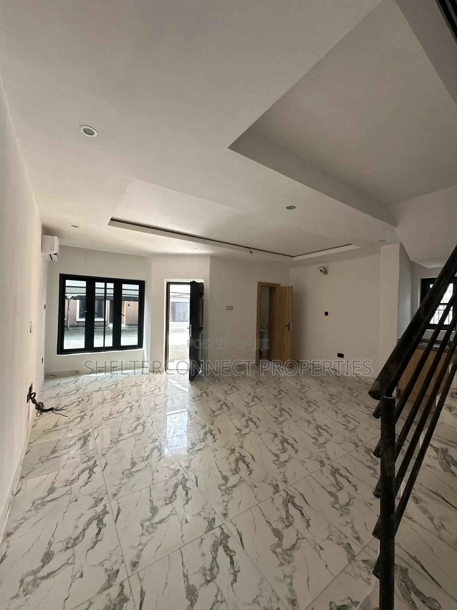 2bdrm Townhouse / Terrace in Lekki Phase 1 for rent in Lekki Phase 1