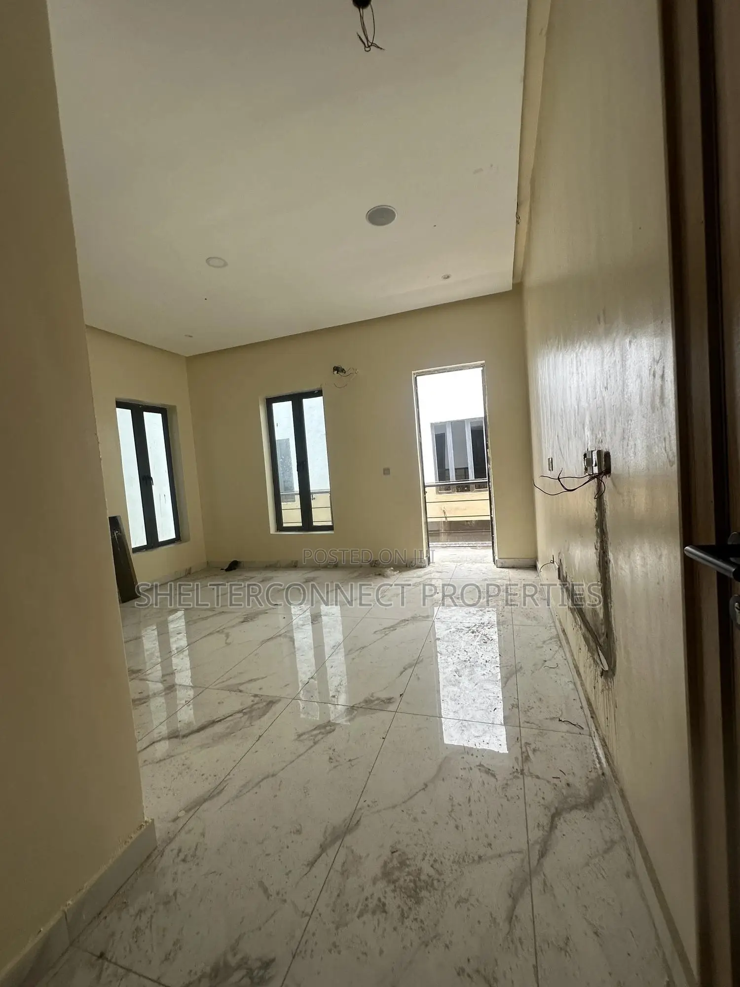 6bdrm Duplex in Lekki Phase 1 for sale in Lekki Phase 1