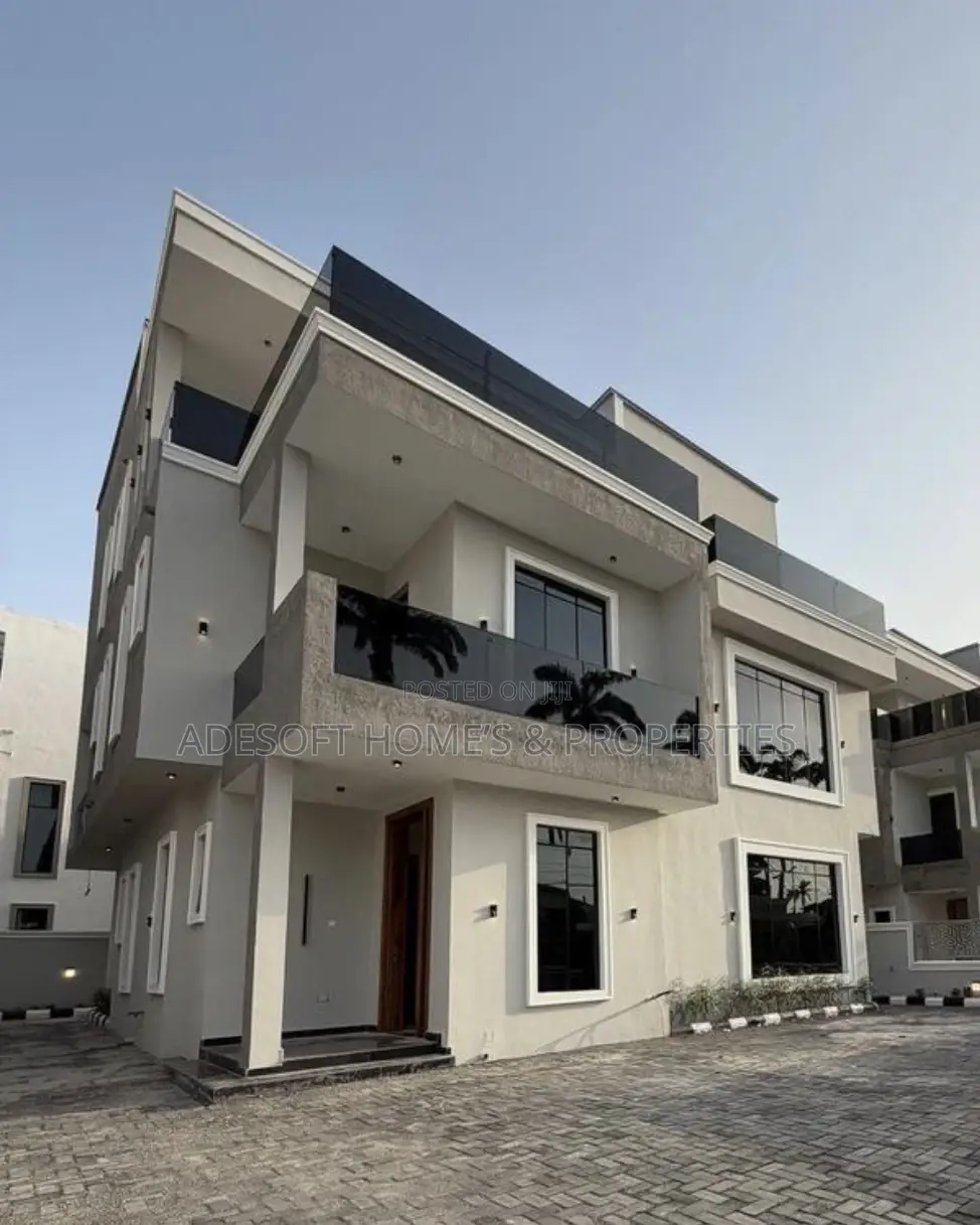 5bdrm Duplex in Agodi Gra for sale in Agodi
