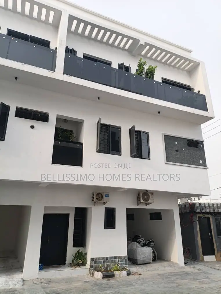 4bdrm Townhouse/Terrace in Lekki Phase 1 for sale in Lekki Phase 1