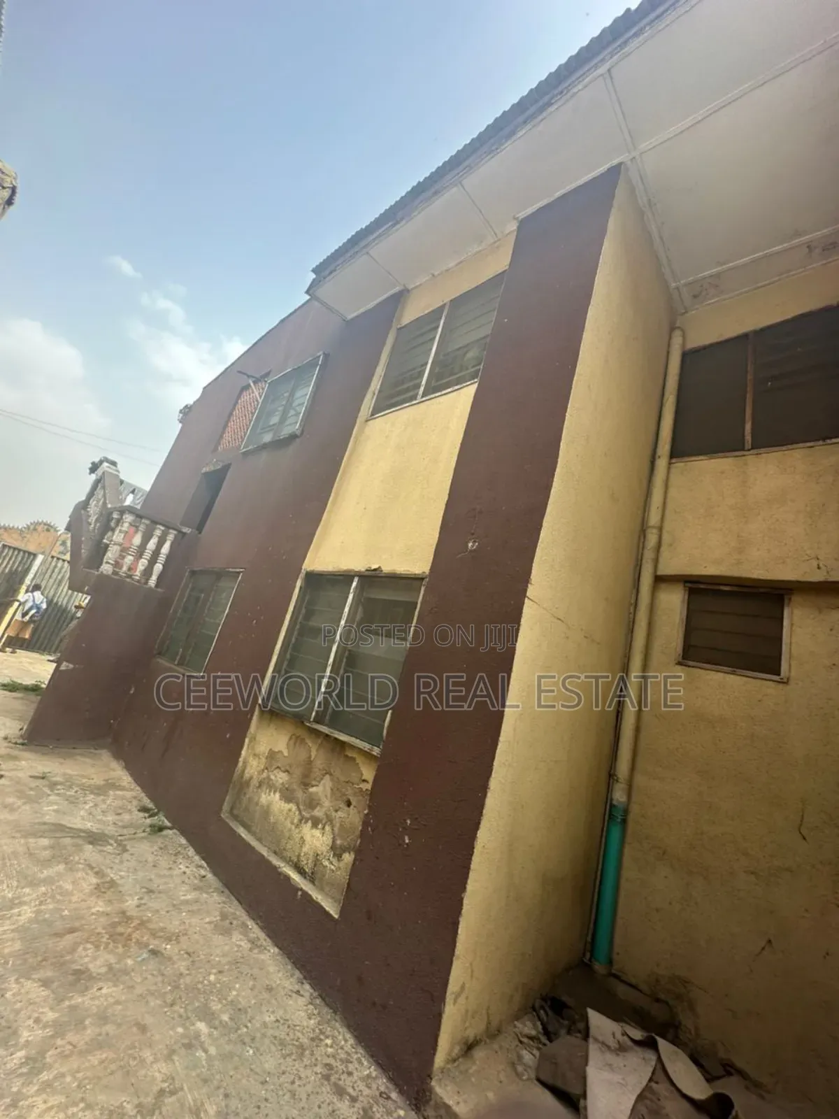 3bdrm Block of Flats in Felele Challenge for sale in CHallenge / Ibadan