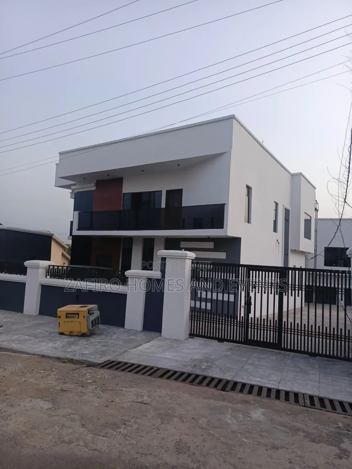 4bdrm Duplex in Kolapo Ishola Gra, for sale in Ibadan