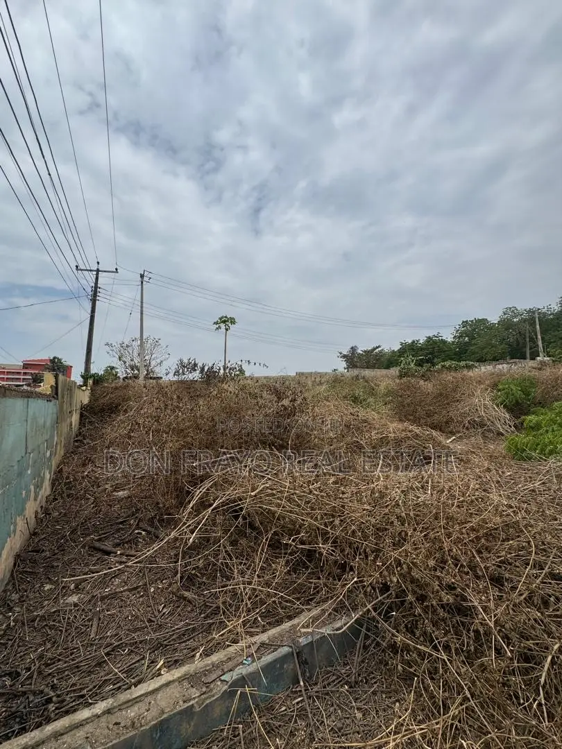 1300 SQM Commercial Land for Sale Beside Saint Louis SCH Mokola Area in Ibadan