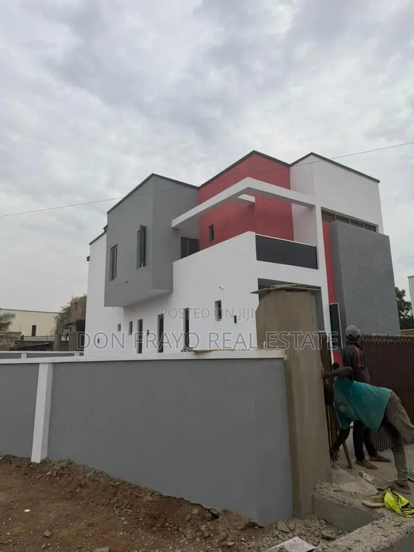 4bdrm Duplex in Carlton Gate Estate, Akobo for sale in Akobo