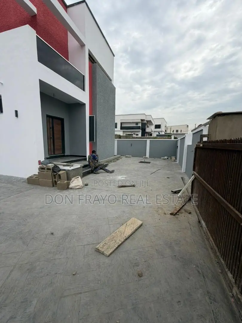 4bdrm Duplex in Carlton Gate Estate, Akobo for sale in Akobo