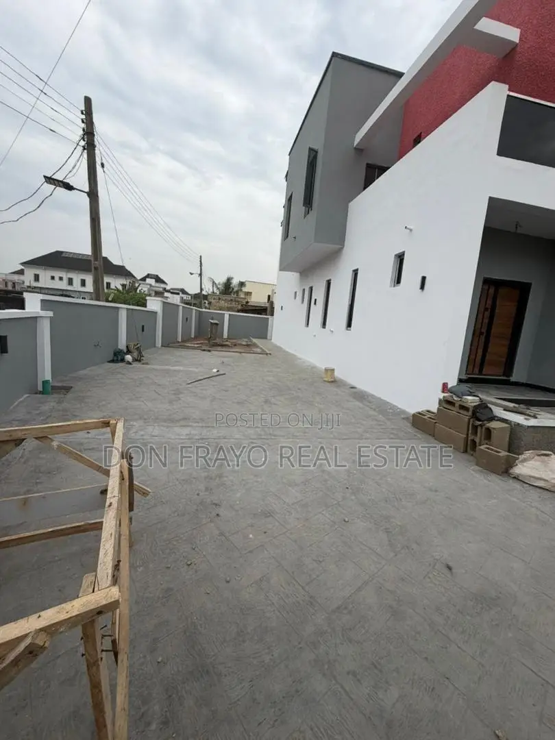 4bdrm Duplex in Carlton Gate Estate, Akobo for sale in Akobo