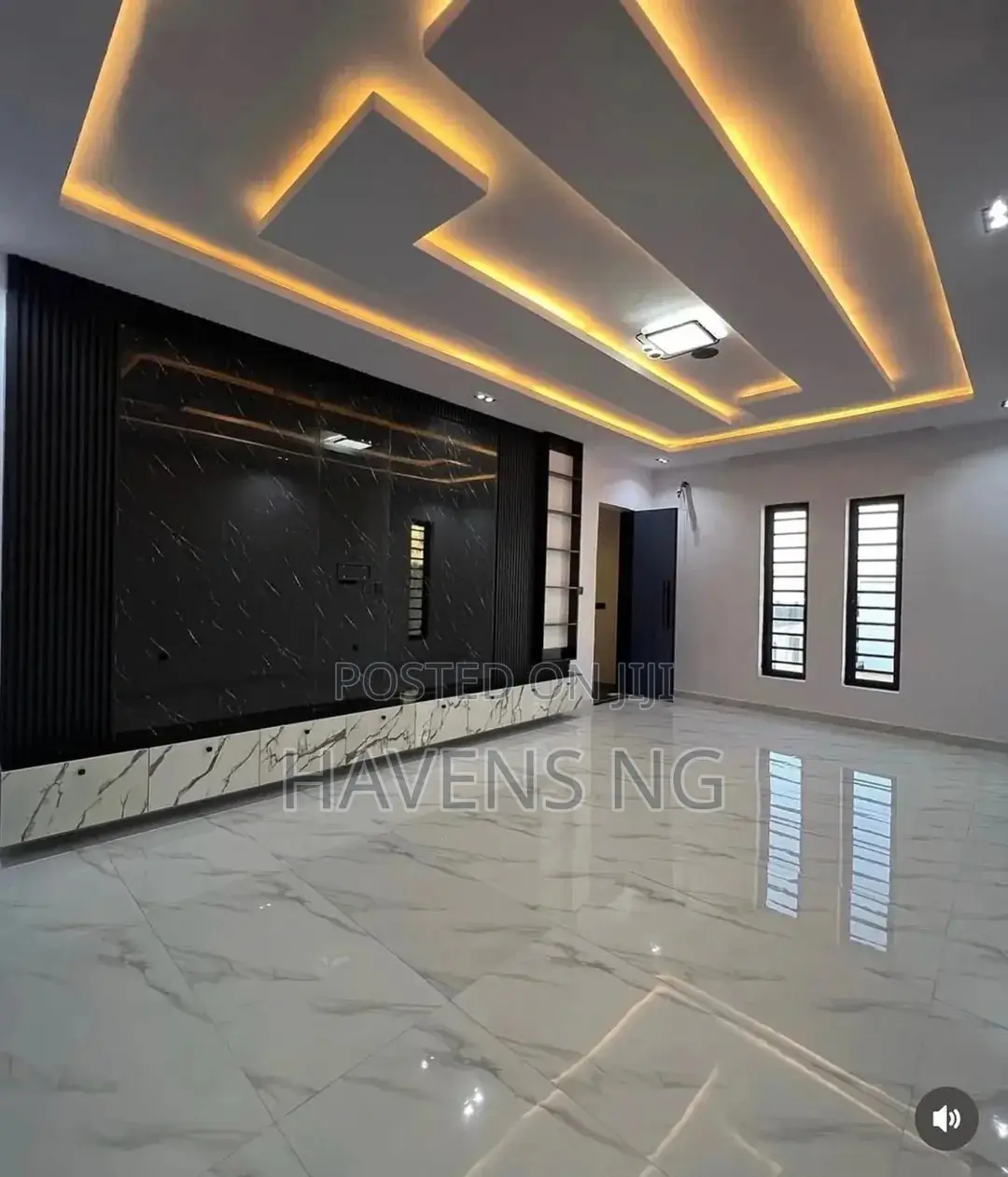5bdrm Duplex in Megamound Estate, Ikota for sale in Ikota