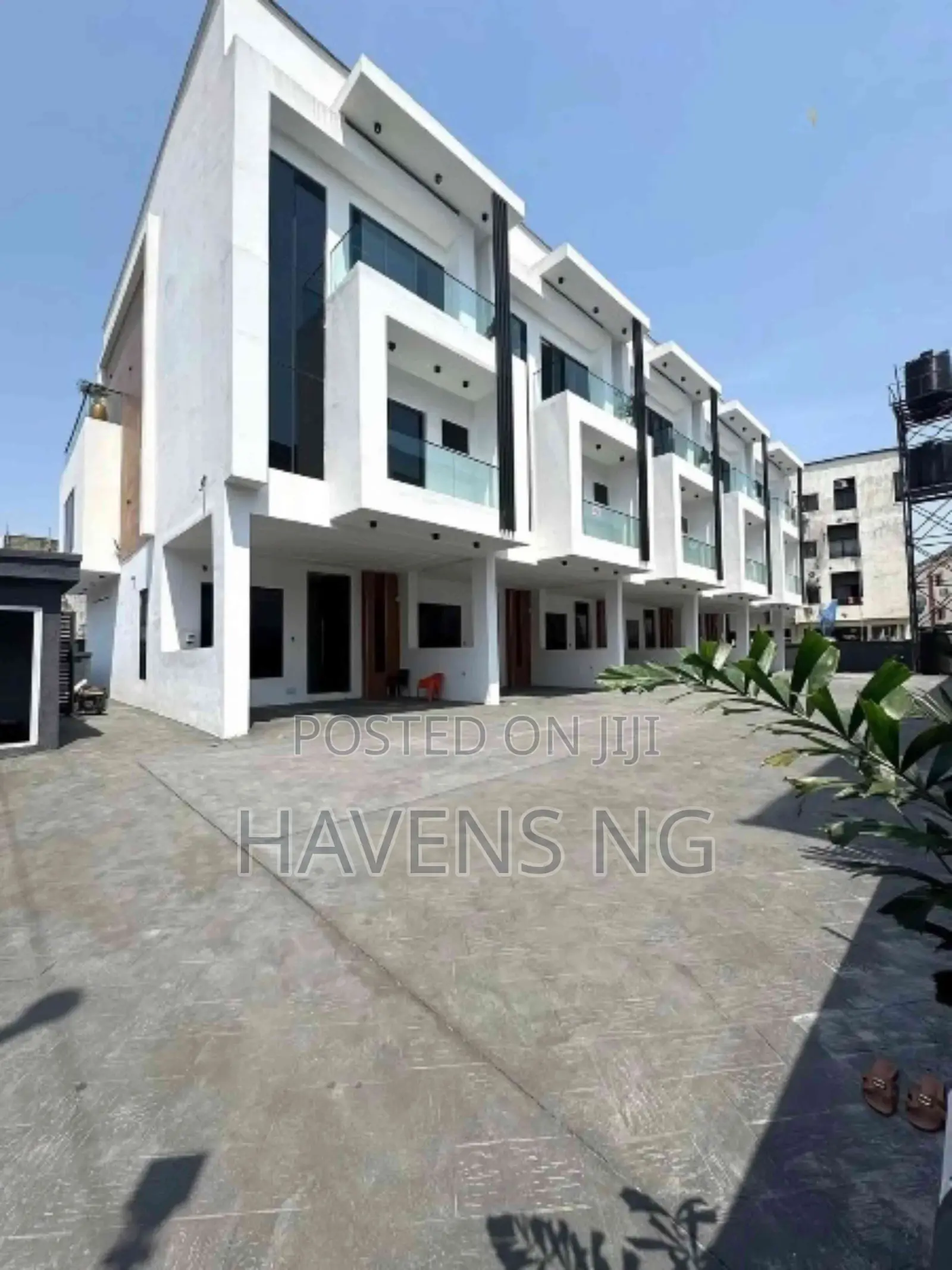 4bdrm Duplex in Osapa london for sale in Osapa london