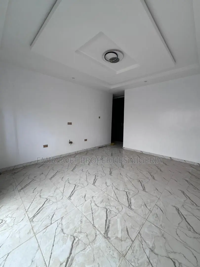 4bdrm Duplex in Carlton Gate, Akobo for sale in Akobo