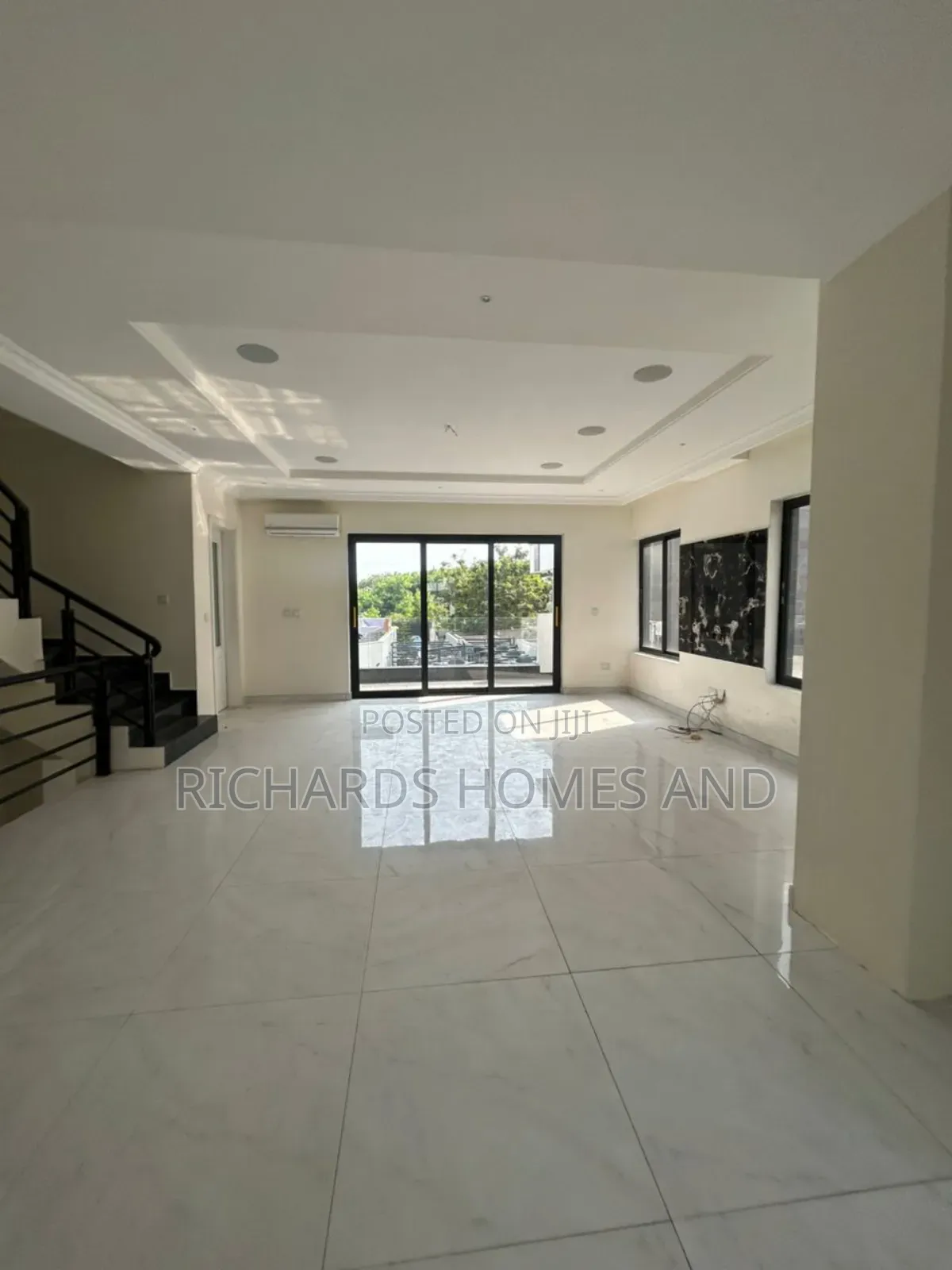 5bdrm Duplex in Banana Island Estate for rent in Banana Island