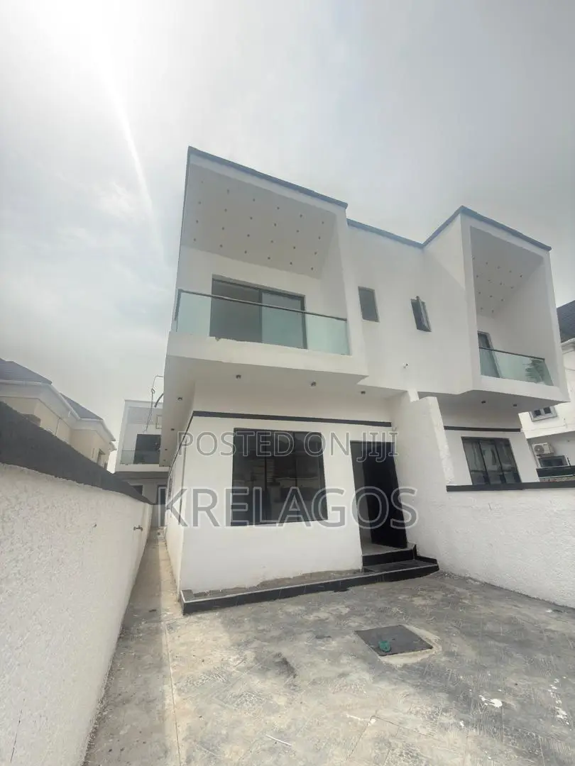4bdrm Duplex in Chevron for sale in Chevron