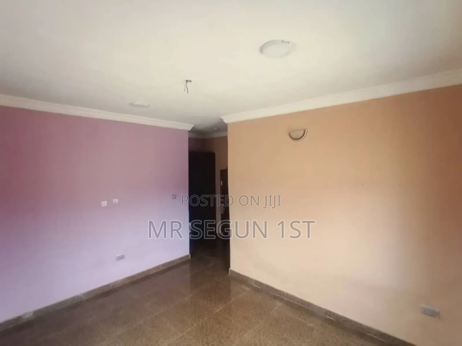 3bdrm Block of Flats in Oluyole Estate for rent in Oluyole Estate