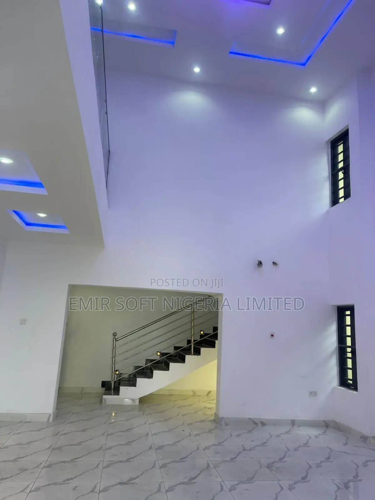 5bdrm Duplex in Oluyole Estate for sale in Oluyole Estate