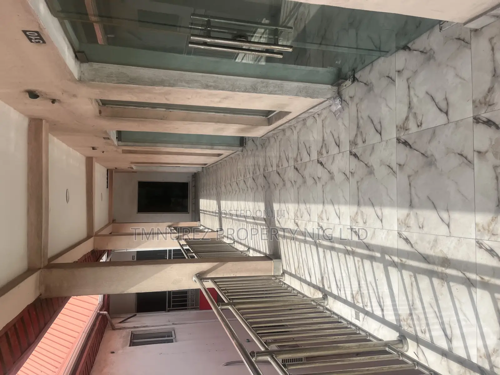 Shop for Interior Decoration in Lekki 1 in Lekki Expressway