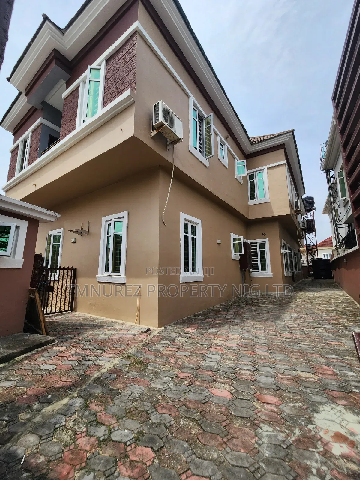 Mini Flat in Lekki Couty Home, Ikota for rent in Ikota