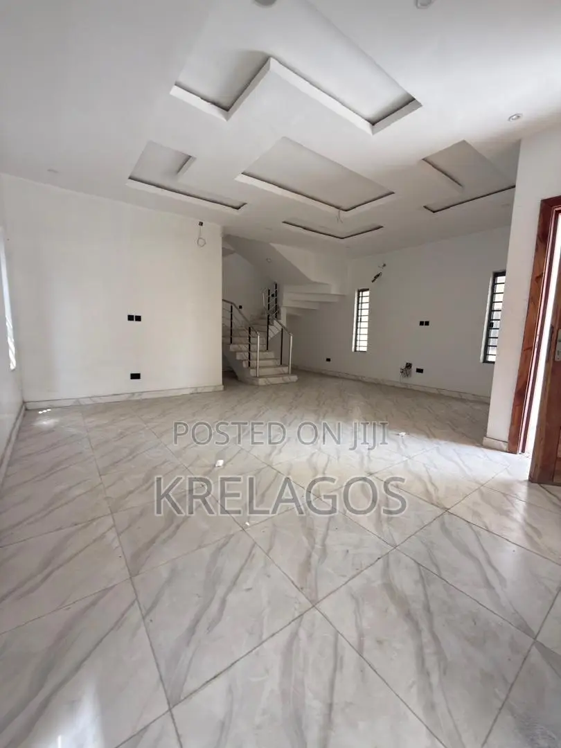 4bdrm Duplex in Orchid, Chevron for sale in Chevron