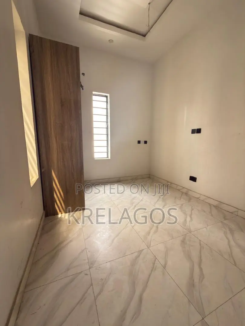 4bdrm Duplex in Orchid, Chevron for sale in Chevron