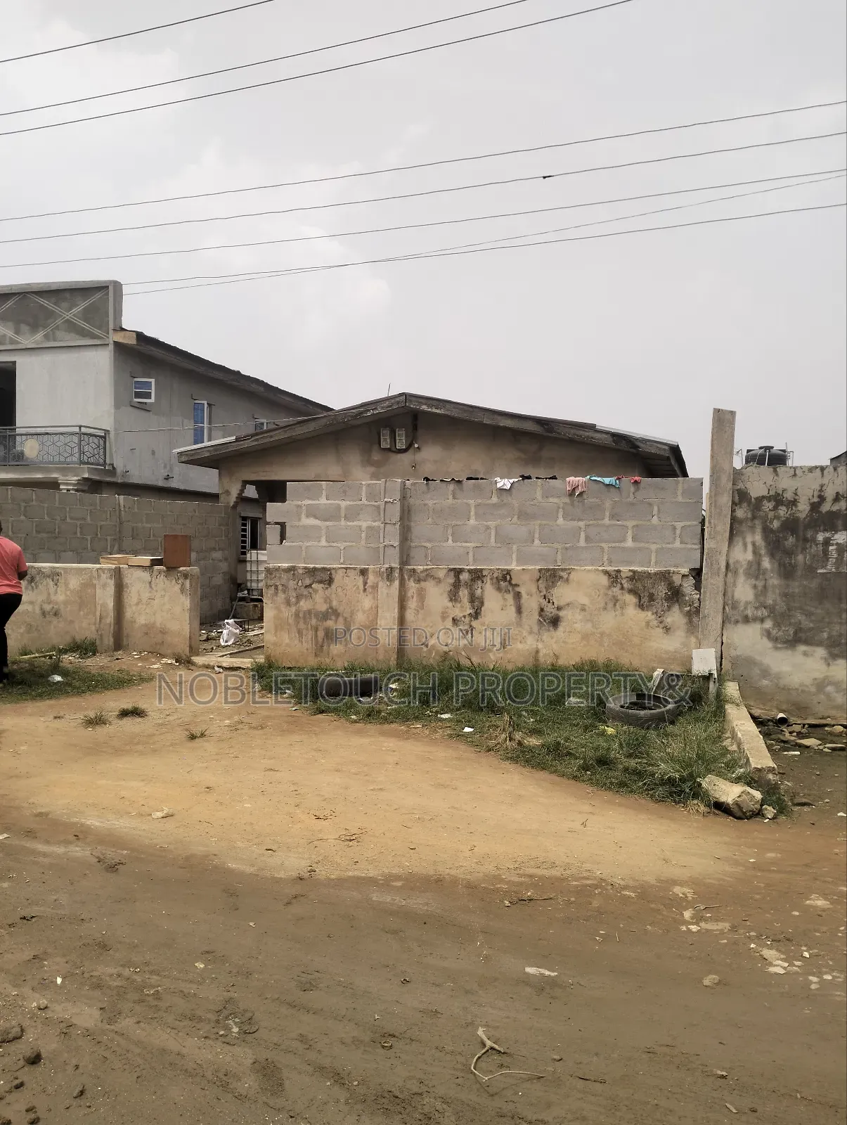 8bdrm Bungalow in Off Bayota Street for sale in Governors Road