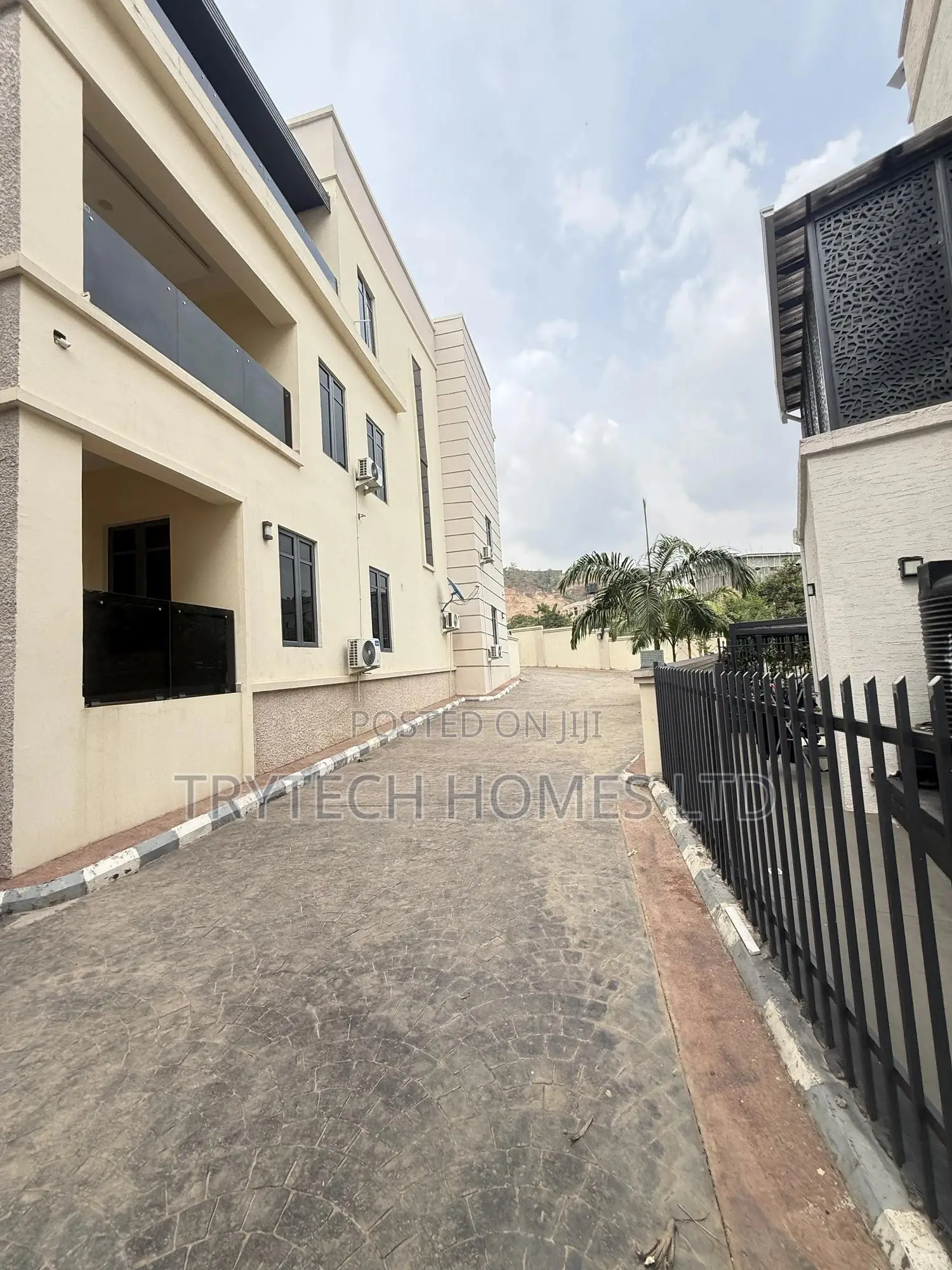 7bdrm Duplex in Katampe for sale in Katampe Extension