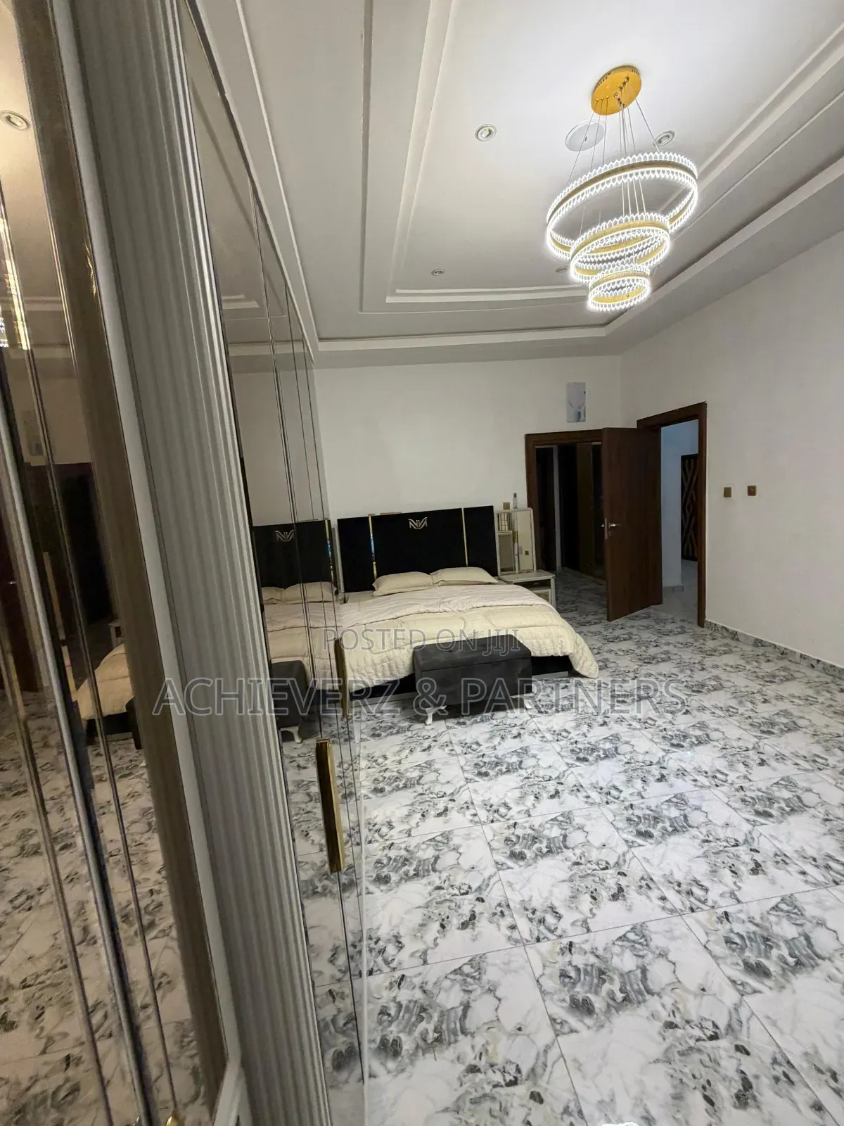 5bdrm Duplex in Apo Resettlement for sale in Apo Resettlement