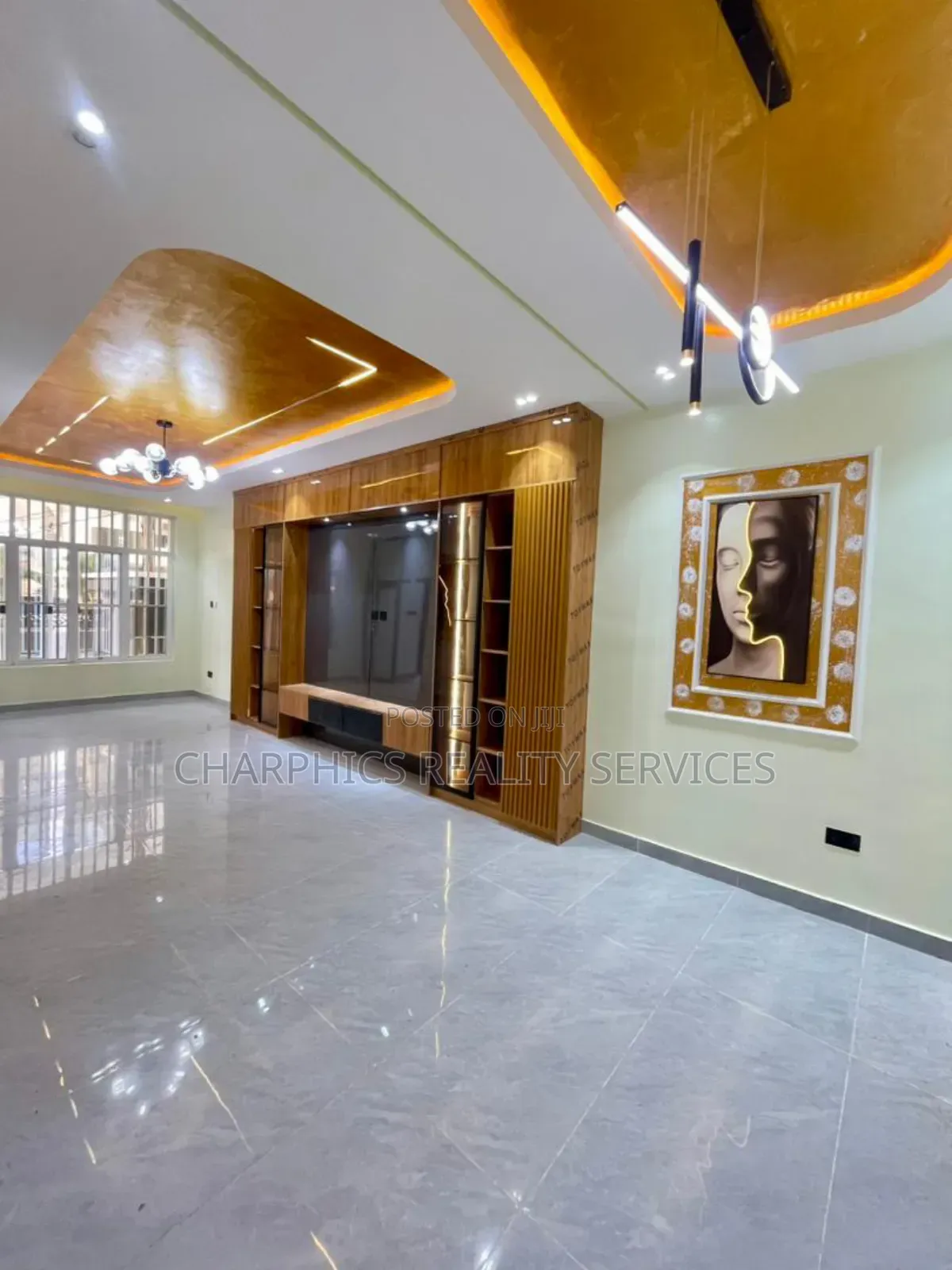 5bdrm Duplex in Osapa london for sale in Osapa london