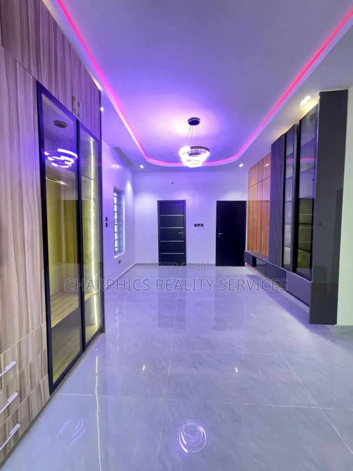 5bdrm Duplex in Osapa london for sale in Osapa london