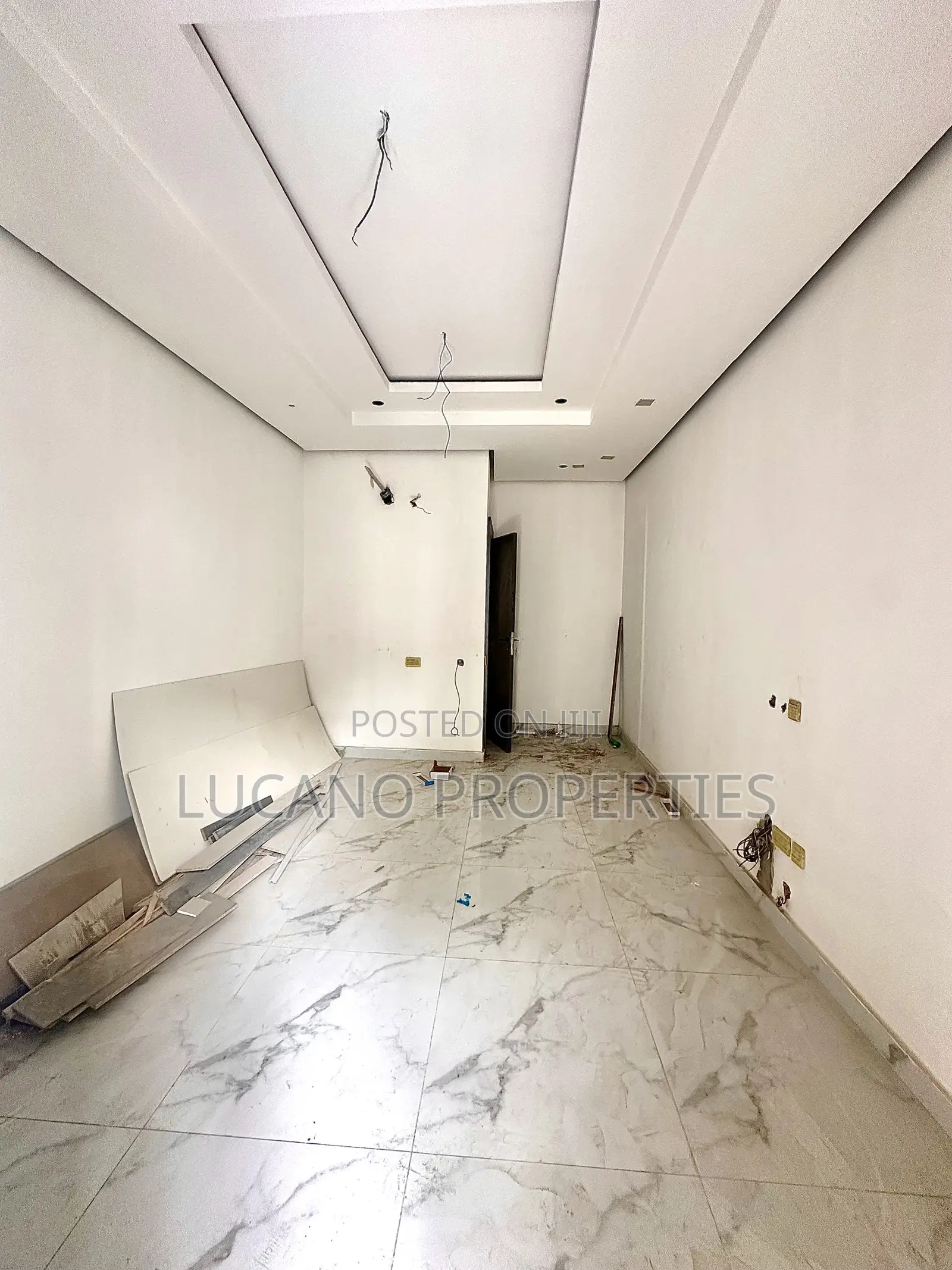 5bdrm Duplex in Utako District for sale in Utako