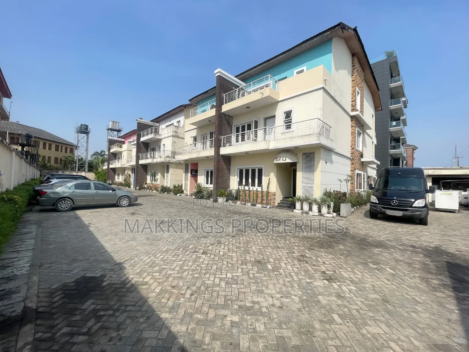 4bdrm Duplex in Lekki Phase 1 for rent in Lekki Phase 1